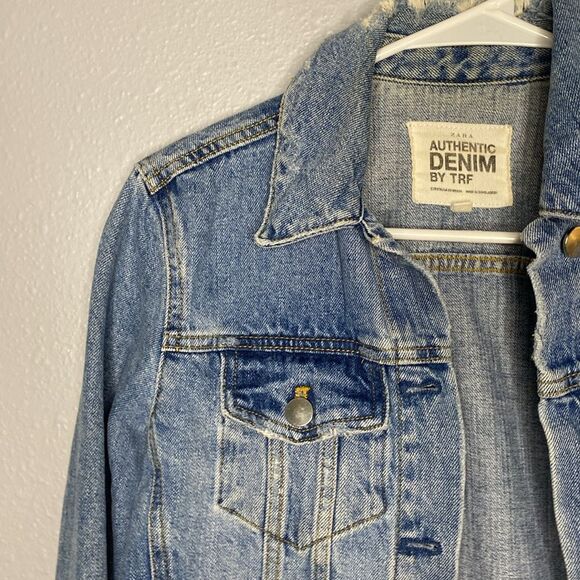 Zara Cropped Distressed Jean Denim Light Wash Jacket Size XS - Picture 6 of 13